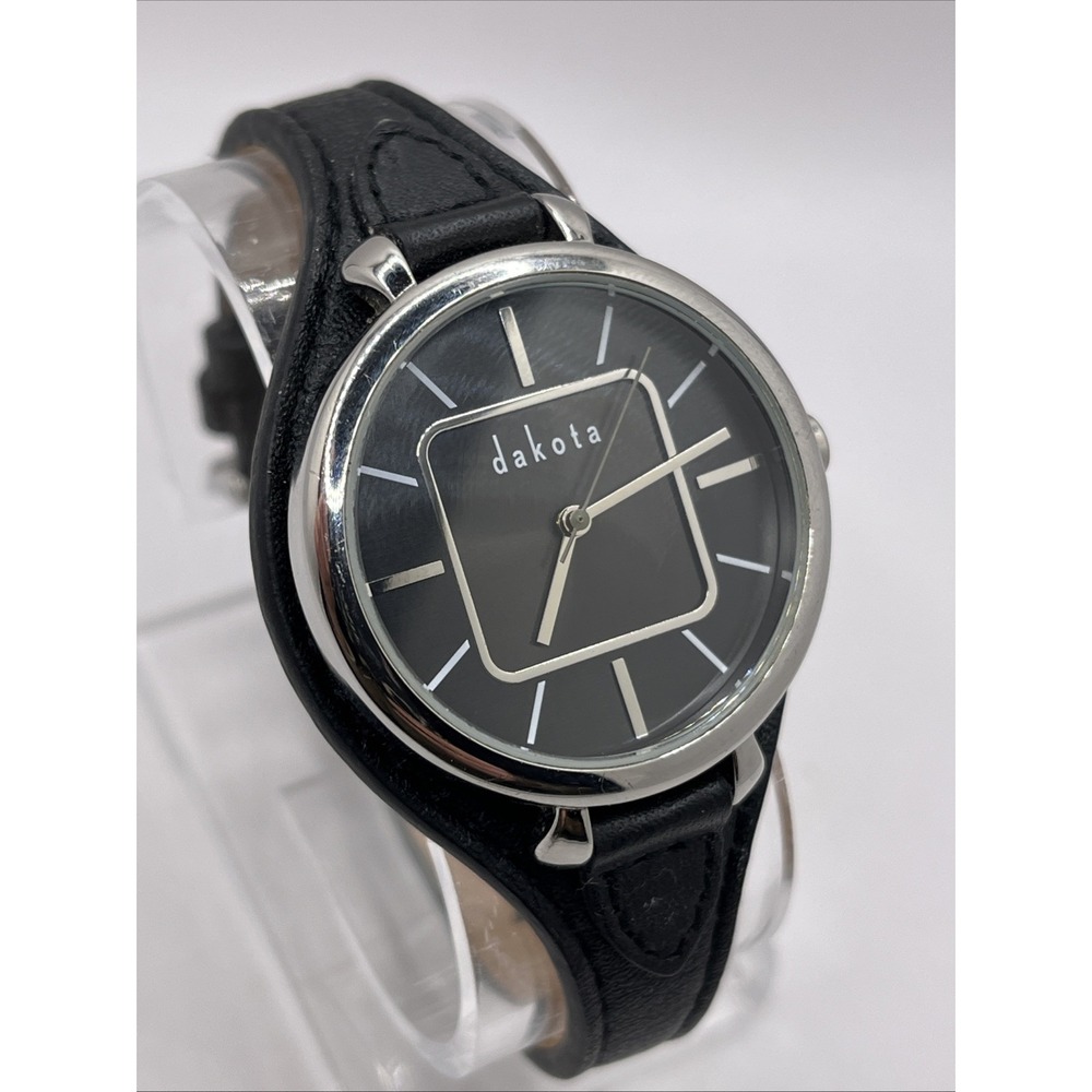 Dakota Women's Quartz Watch Black‎ Leather Bund Strap 35m Case- New Battery